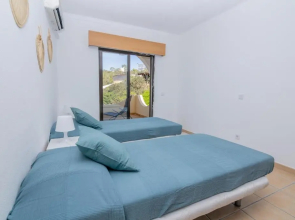 Vale de Centeanes Fabulous apartment by Innkeeper