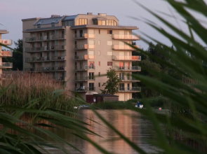 Hotel Velence Resort & Spa