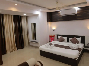 Sairaah Golden Suites