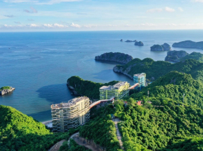 Flamingo Premium Cat Ba Beach Resort Hotel