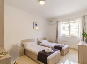 SwieqiStay room2 private bath - Paceville