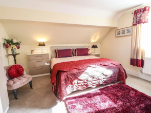 Maesbury Manor
