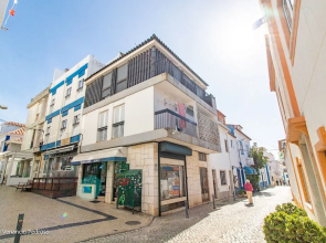 Nesha Flats Ericeira