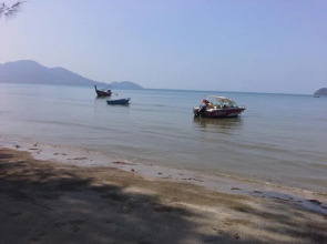 Racha Sunset Resort