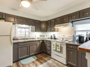 Walkable & Updated Nevada Home: Family Friendly!