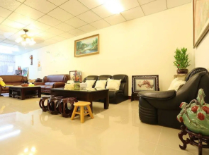 Romantic Tongshen B&B