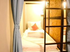 Sleepy Station - Hostel