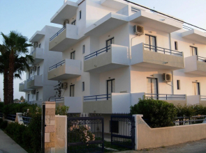 Philippos Studios & Apartments