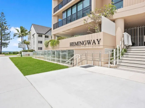 Luxury Hinterland View on Palm Beach