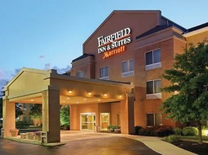Fairfield Inn & Suites Akron South