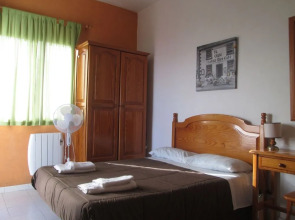 La Palma Hostel - Pensión Central