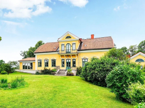 15 Person Holiday Home in Hjortkvarn-by Traum