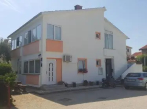 Apartments / Studio Dijana