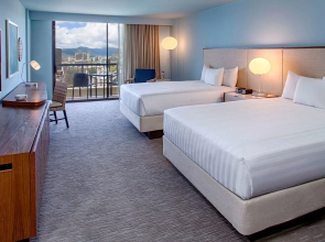 Hyatt Regency Waikiki Beach Resort & Spa