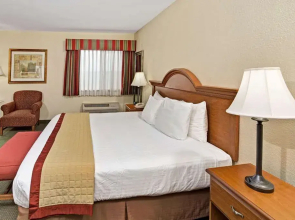 Baymont Inn And Suites Indianapolis
