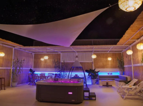 Porfyra Suite 1