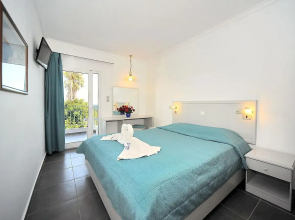 Palm Beach Hotel - Adults only