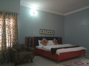 Paris Choice Hotels & Resort Wuse