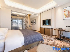 Qianxi Silk Road International Hotel (Zhangye High-speed Railway Station)
