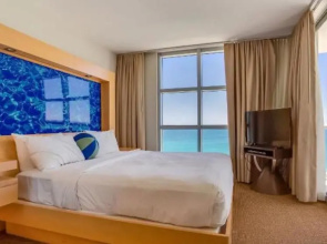 Fabulous Waterfront Miami Beach Sunny Isles Resort 2 Ensuite Bedroom Apartment w Stunning Views