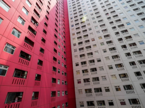 Comfort 2BR with Pool View Green Pramuka City Apartment