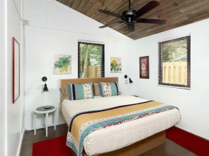Folly Vacation 202 Beach Bungalow with all-new amenities