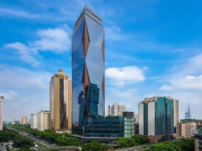 DoubleTree by Hilton Guangzhou-Free Shuttle Bus to Canton Fair Complex & Overseas Buyer Registration Services during Canton Fair Period