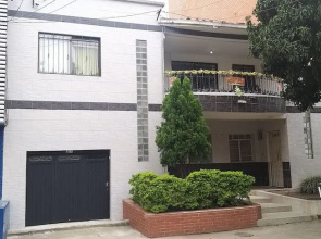 Laureles Home