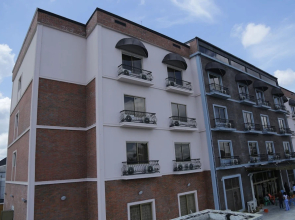 Oak Haven Hotel And Suites