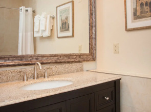 Hotel St. Pierre®, a French Quarter Inns® Hotel