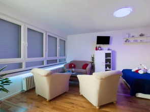 Studio Apartment in Zagreb With Lake Nearby