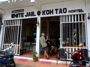 White Jail @ Koh Tao hostel