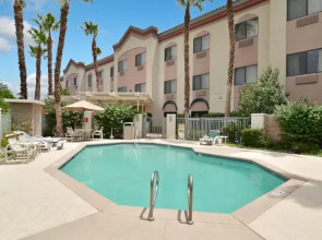 Comfort Suites (palm Desert)
