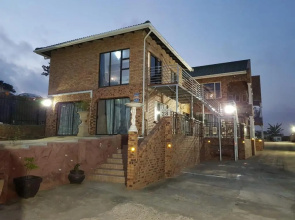 RJ'S Guesthouse