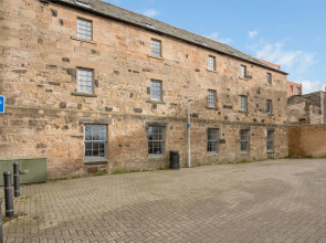 316 Reid's Corner - By Stay Dunfermline