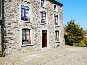 House With 5 Bedrooms in Bertrix, With Enclosed Garden and Wifi