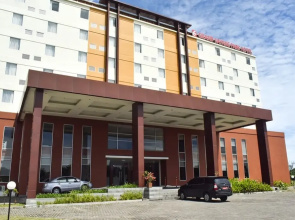 RedDoorz Plus Near Trans Studio Mall Makassar