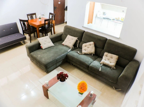 Beautiful Ground Floor Apt. Near Red Sea