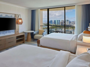 Hilton Hawaiian Village Waikiki Beach Resort