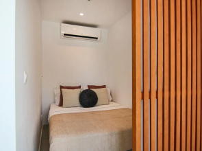 Phaedrus Living: Seaside Luxury Flat Harbour 102