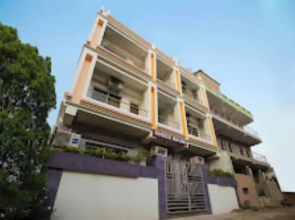 DhamStay Hotel Shree Bhumi Near SeaBeach