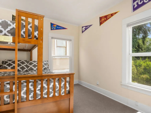 Seattle Vacation Home: The Campus