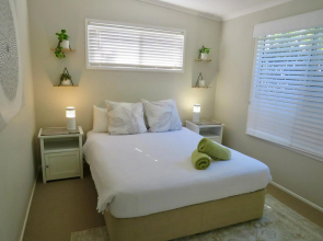 Beach Cottage on Cassia Avenue, Central Coolum Beach