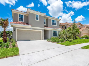 Solterra - 5212 Oakbourne Avenue