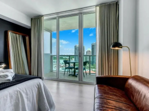 iCoconutGrove Vacation Rentals
