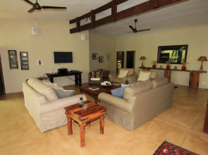 Jacana Lodge