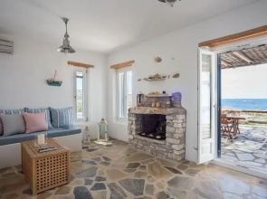 Seaside Villa Costal Vibes Walk to Beach