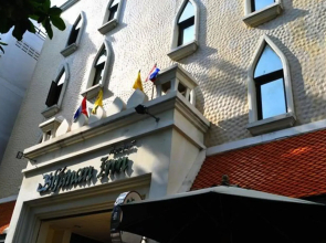 Mad Monkey Bangkok Hostel - Adults Only