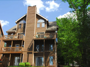 Hartwood Village 3 Bedroom Townhome #05