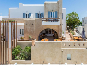 Artemis Hotel
